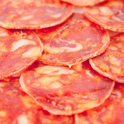 Chorizo de Bellota 100% Ibérico Loncheado 100 g curado artesanalmente y envasado al vacío