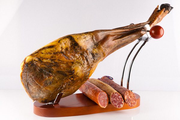 Lote Ibérico con Paleta, Lomo, Chorizo y Salchichón de Bellota curados en secaderos naturales