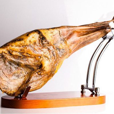 Paleta de Bellota 100% Ibérica curada artesanalmente en bodegas naturales