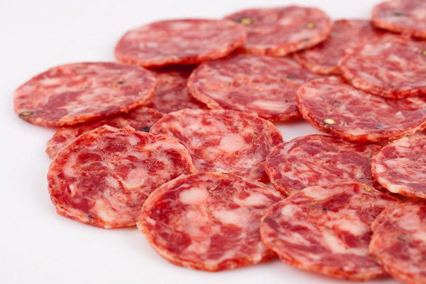 Salchichón Ibérico de Bellota 100% Loncheado – Curación Natural y Sabor Gourmet Salchichón de Bellota 100% Ibérico Loncheado 100 g curado artesanalmente y envasado al vacío